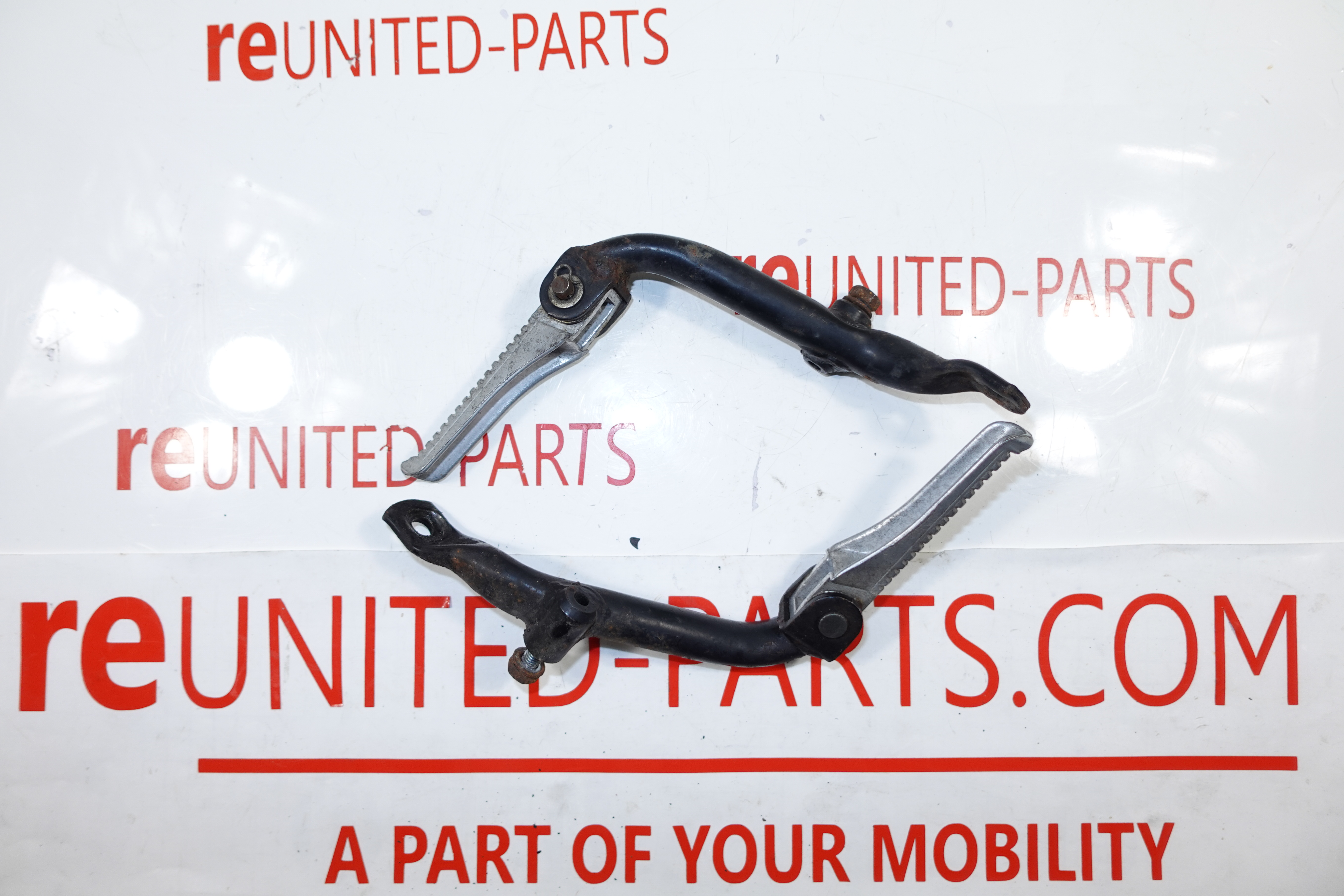 Gilera Runner 50/150ccm Fußrasten, Satz