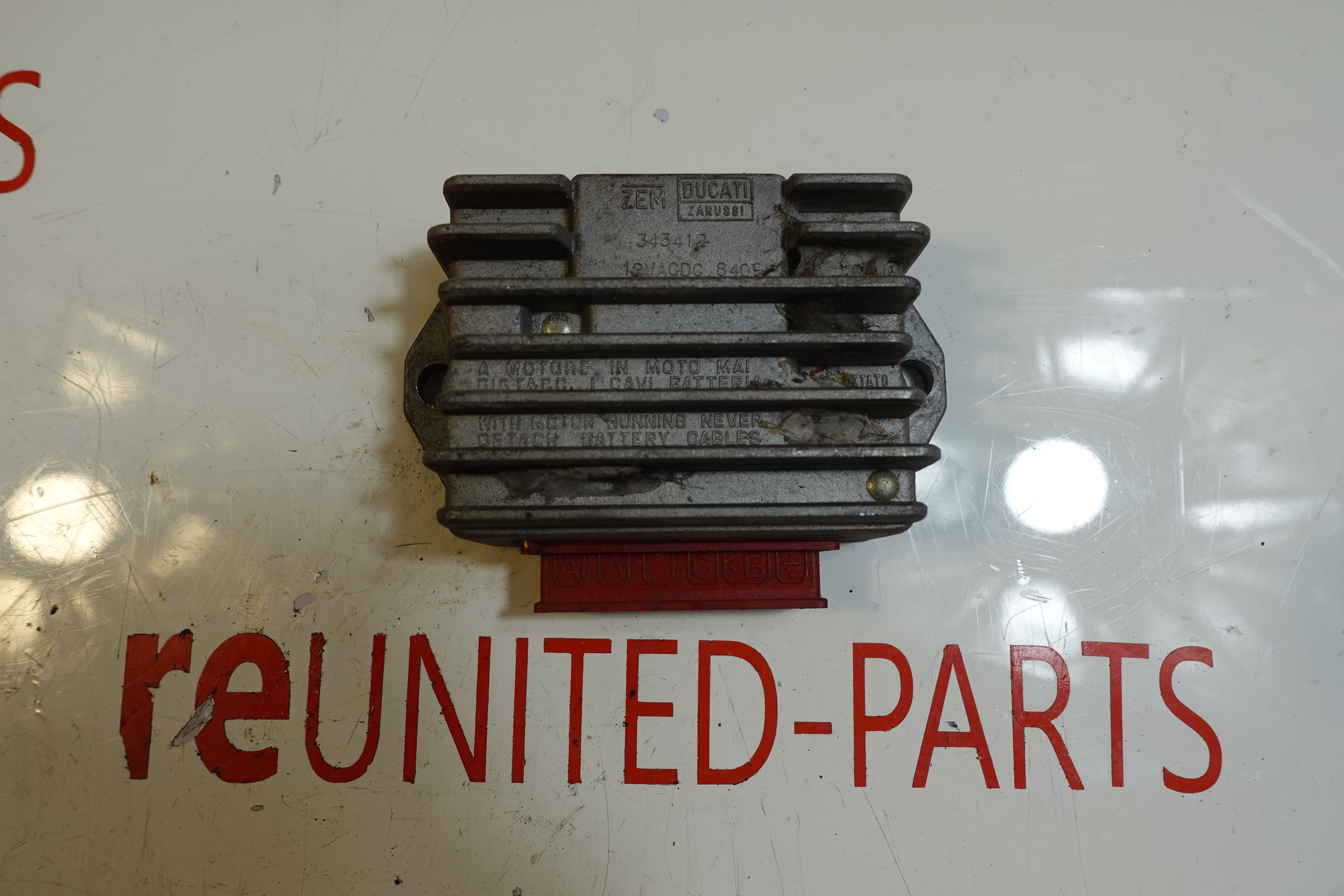 Vespa Piaggio PK, APE, Sfera NSL 50 , Ducati | Spannungsregler 5 Pin, 343412