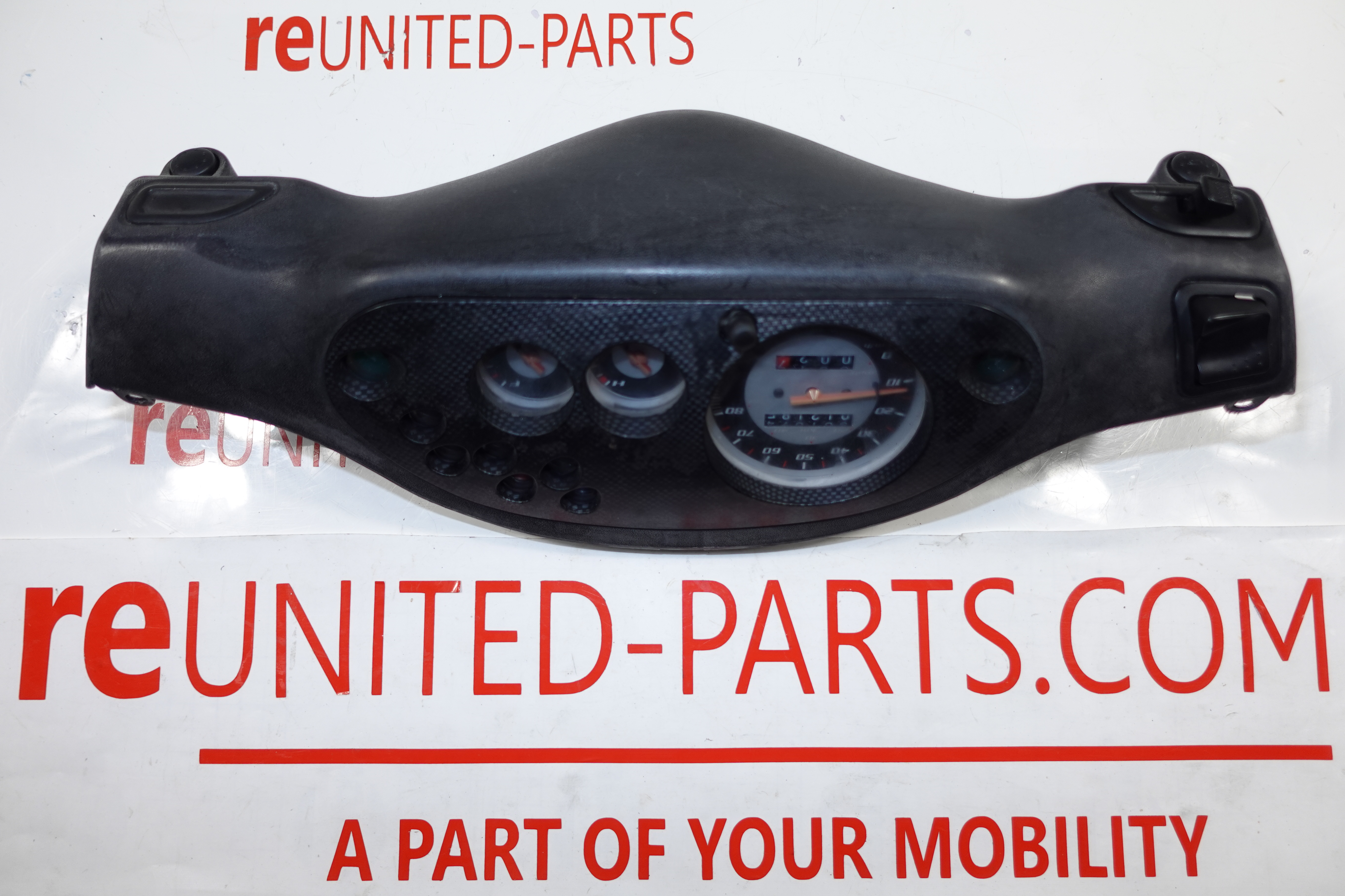 Gilera Runner 50/150ccm Tacho/Tachohalterung/Cockpit